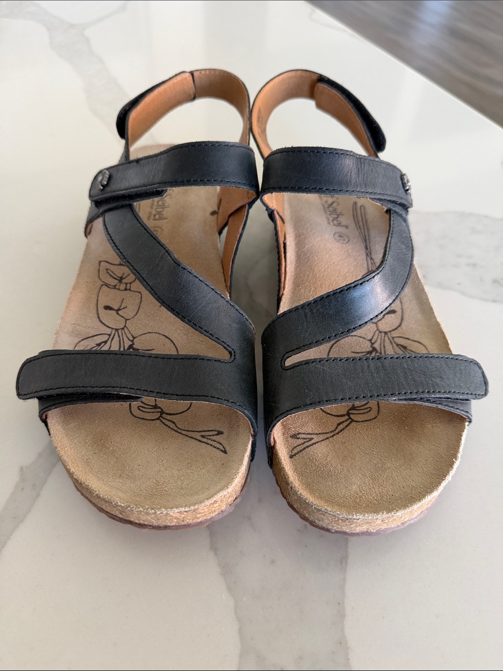 Josef Seibel Tonga Leather Adjustable Sandals. Wmn’s 41 (10-10.5 US). Velcro